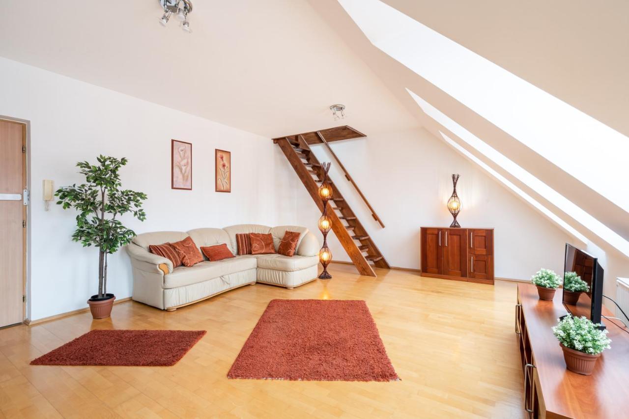 Beautiful Apartment With Ac Budapest Exterior photo